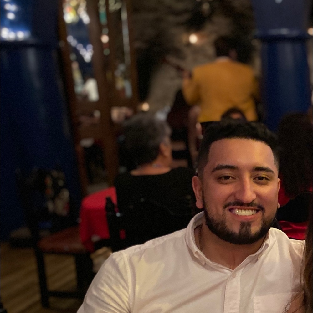 Meet your Posher, Luis